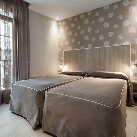 Santa Marta 2* برشلونة