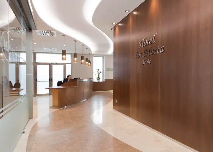 圣玛尔塔酒店 2* 巴塞罗那