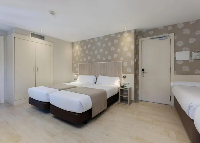 圣玛尔塔酒店 2*